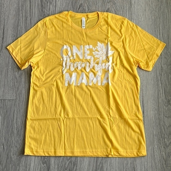 One Thankful Mama Yellow and White Graphic Tee - Picture 1 of 5